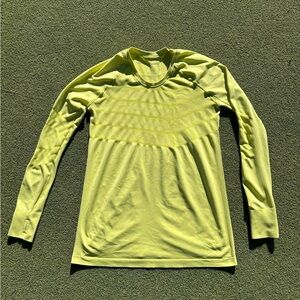 Oiselle long sleeve tee, size L